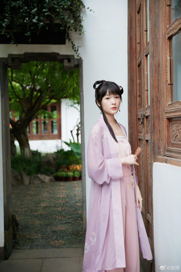 ce8a9e4f0a2766d29af729d45b54750e.jpg ce8a9e4f0a2766d29af729d45b54750e.jpg