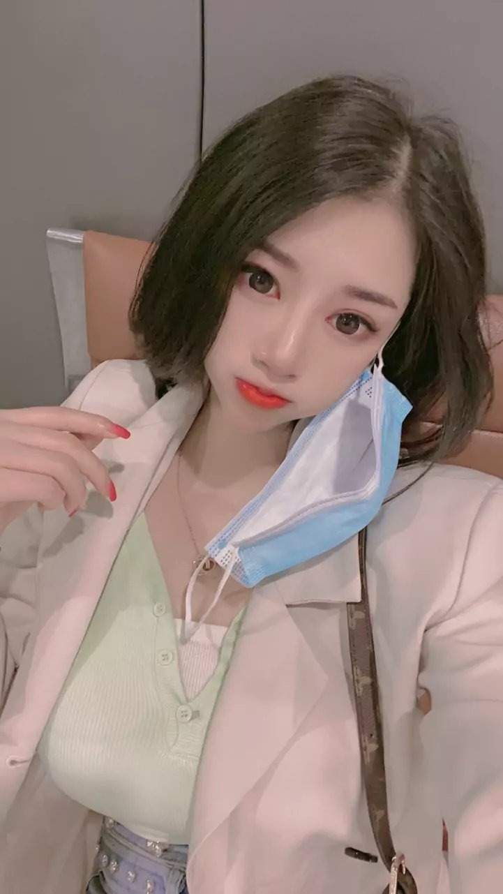 672fbdd2fe5dc32f13f8b4db10d95c2b1605459547599.jpg