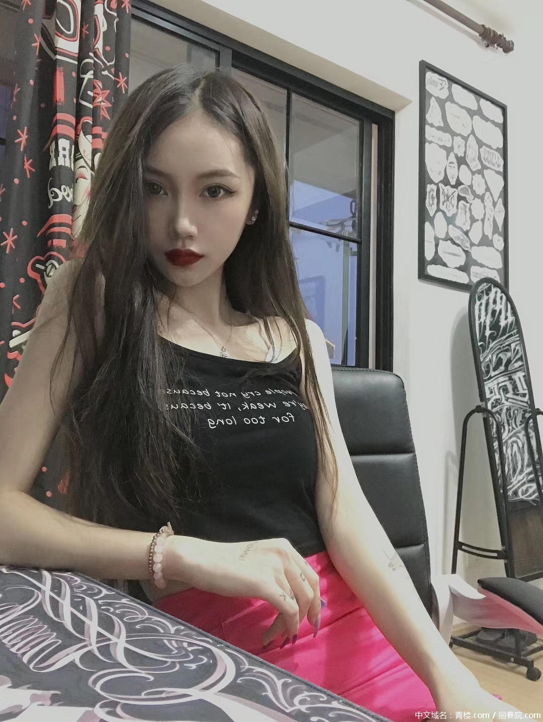 2de0b9ddfc33e5bd9b9ac8a6bf823eb4.jpg