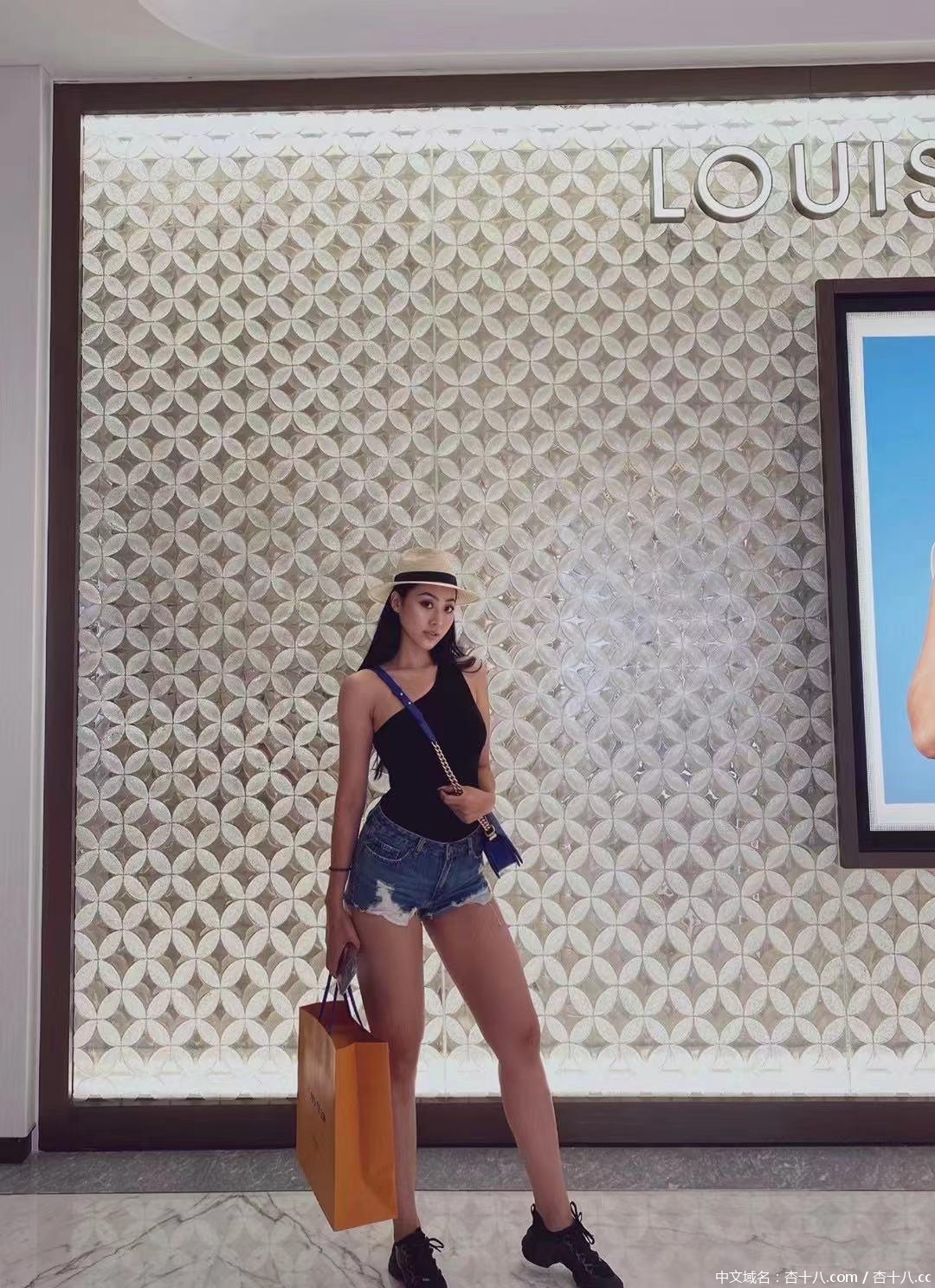 f2b50ac3bb21ce53774bb89a41c21144.jpg f2b50ac3bb21ce53774bb89a41c21144.jpg