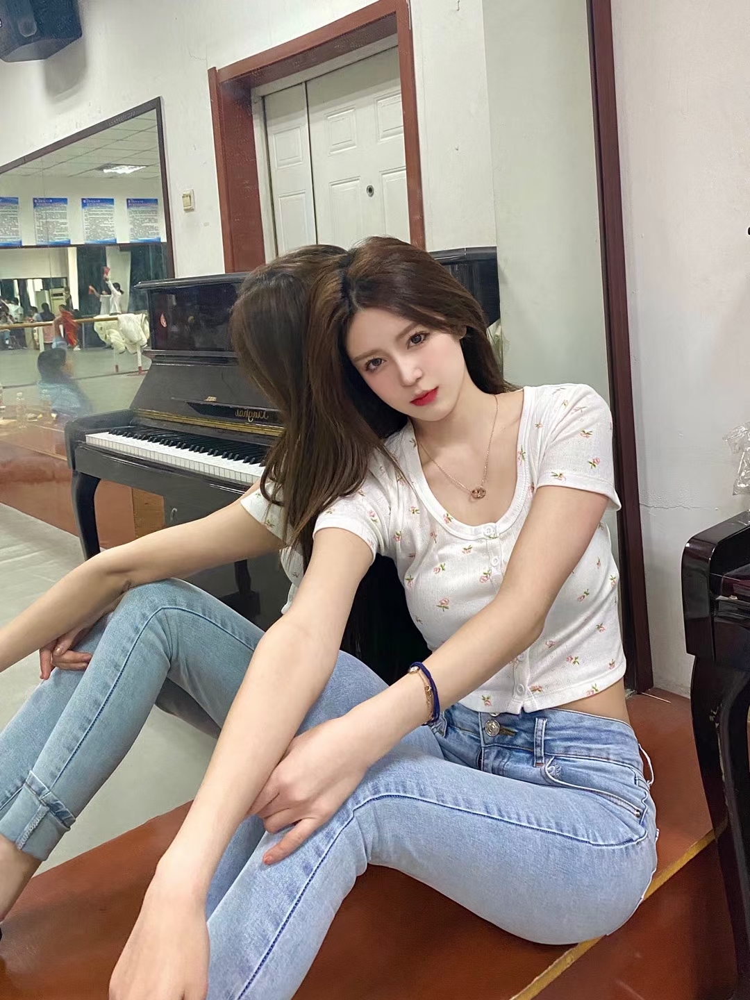 142944jn9366t45pqie4gh.jpg
