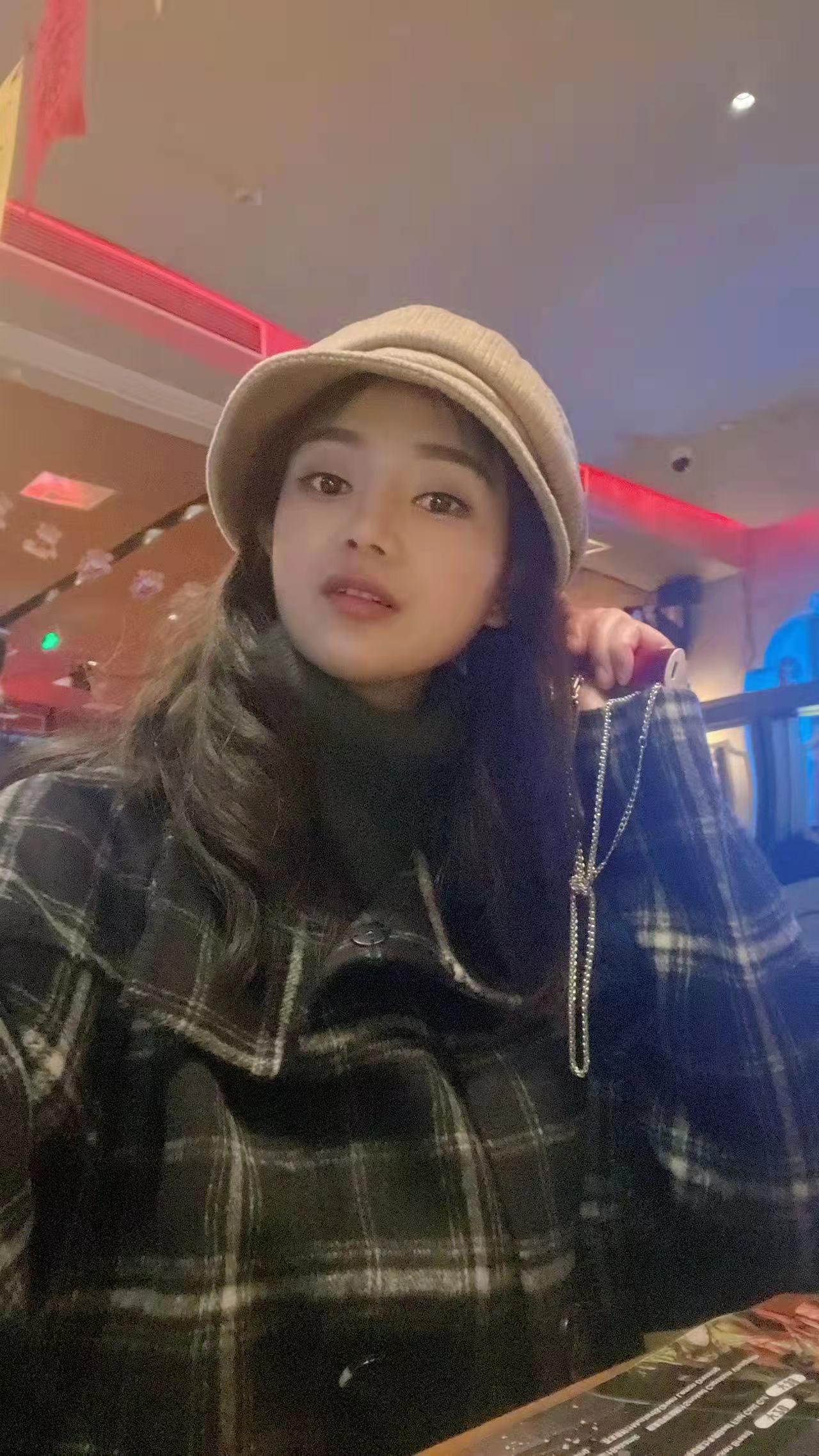 2232513faae3e036b7664adeed8aa756.jpg 2232513faae3e036b7664adeed8aa756.jpg