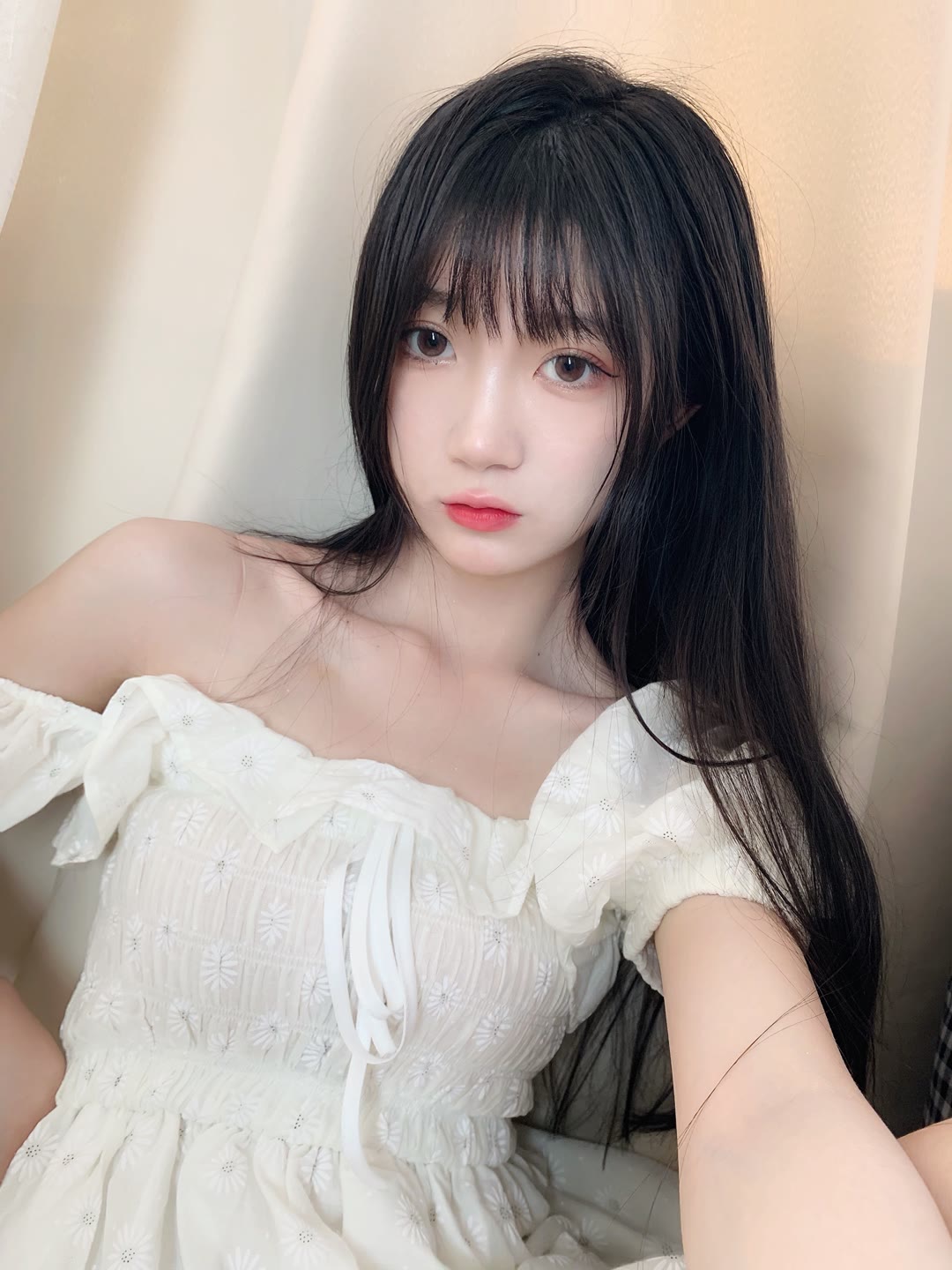 A8D8C899-B515-409D-BFE3-72082E72E835.jpg A8D8C899-B515-409D-BFE3-72082E72E835.jpg