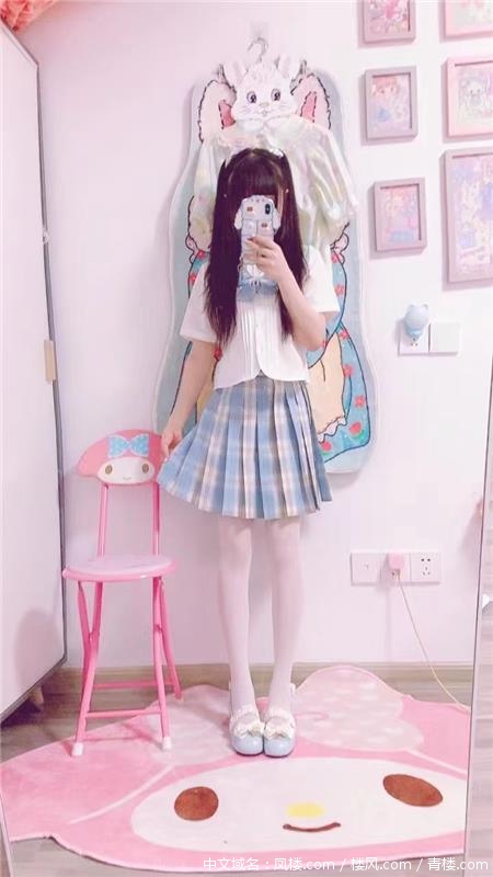 5a8e7fc1694546b8bf53a66a4bab7058.jpg