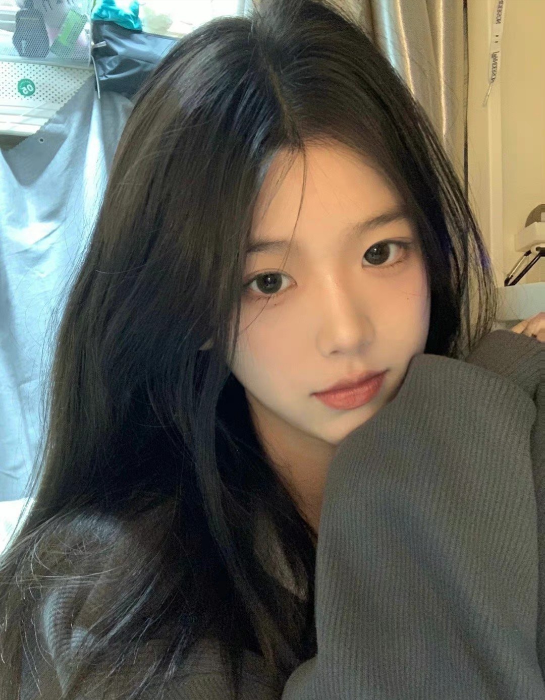 204020y0jn08u683juuuvj.jpg