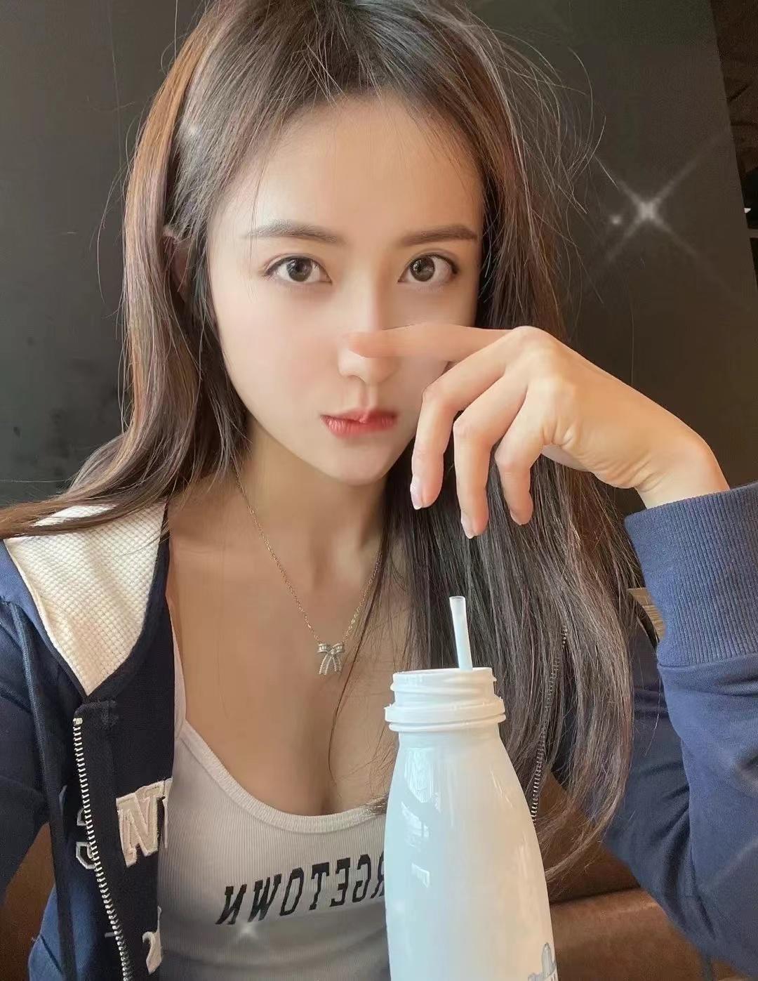 48f76347f7dd145c1aceb4ea32d9aada.jpg